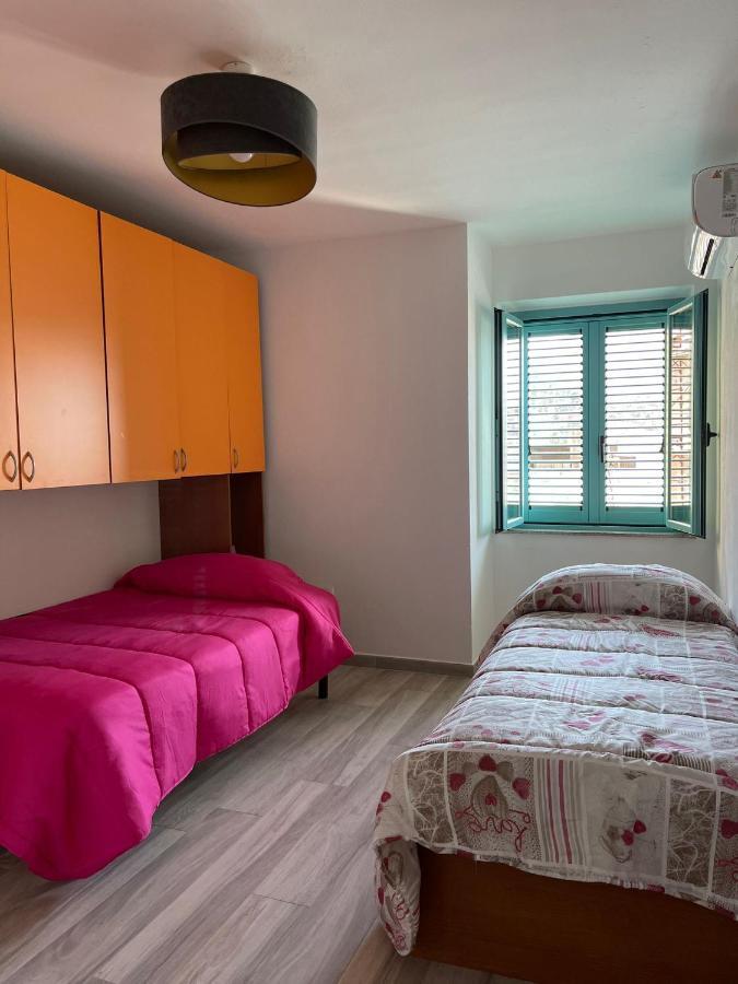 Casa Vacanze Sa Piazza Apartment Dorgali Exterior photo